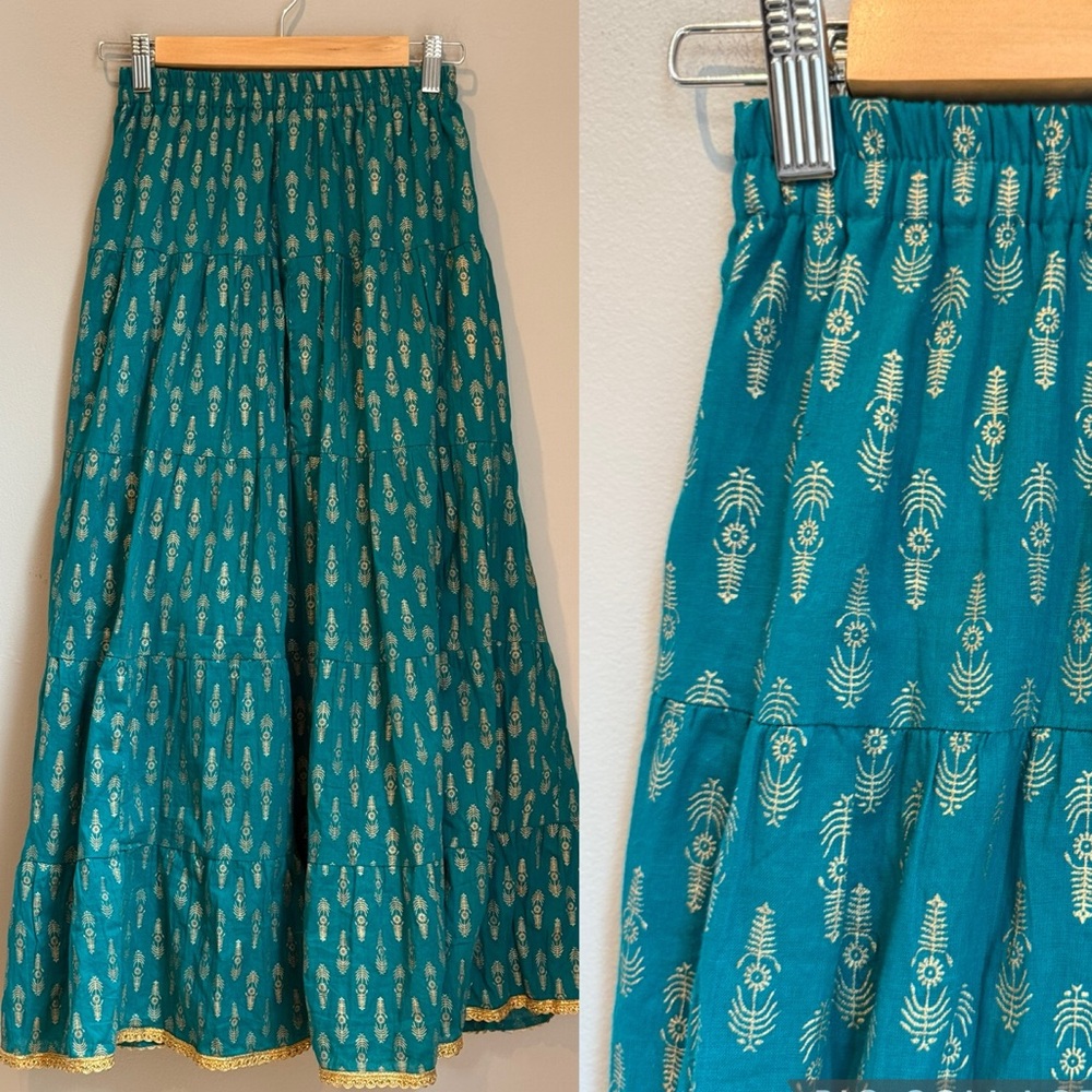 2/$25 ❤️ Exotic Boho Green and Gold Full Tiered Skirt - S